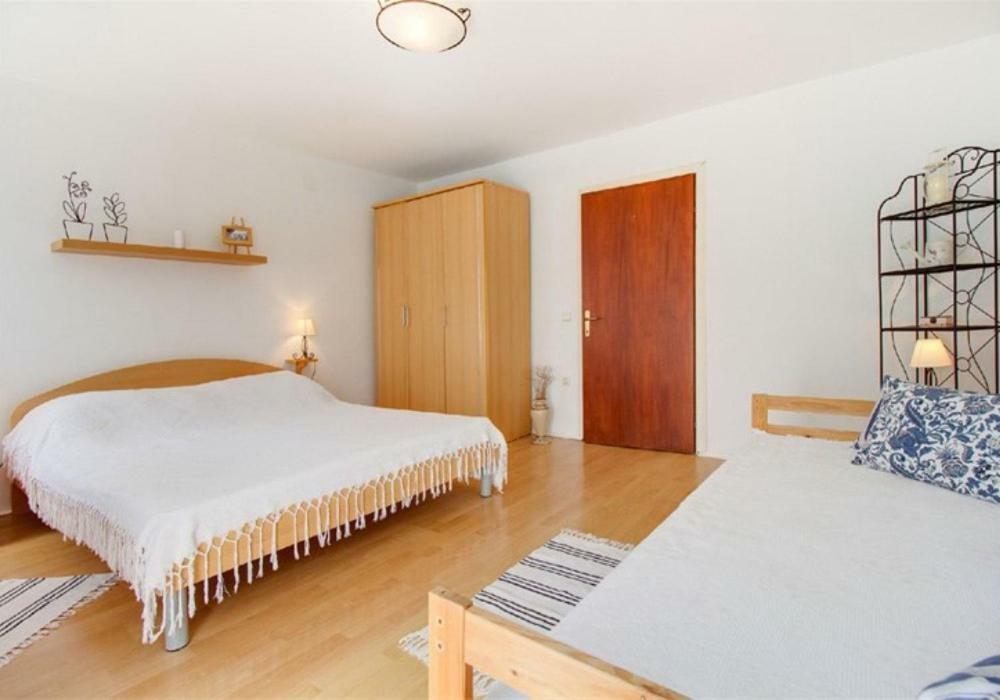 Apartments Jelena Veli Losinj Luaran gambar